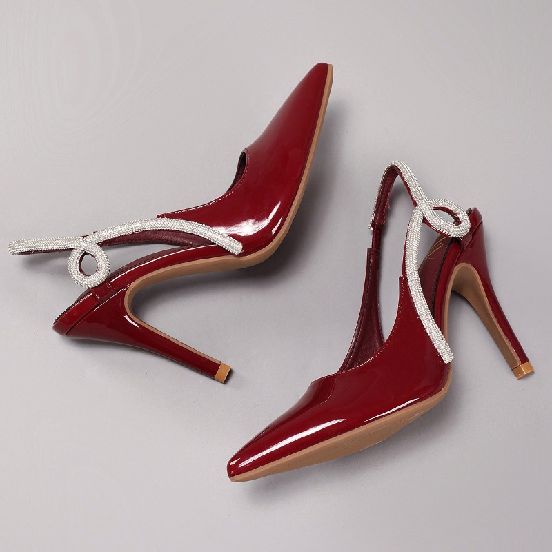Sexy Patent Leather Pointed To - đánh giá và giá Casual Sandal Leather