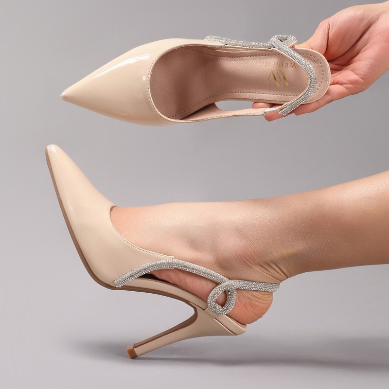 Sexy Patent Leather Pointed To - đánh giá và giá Casual Sandal Leather